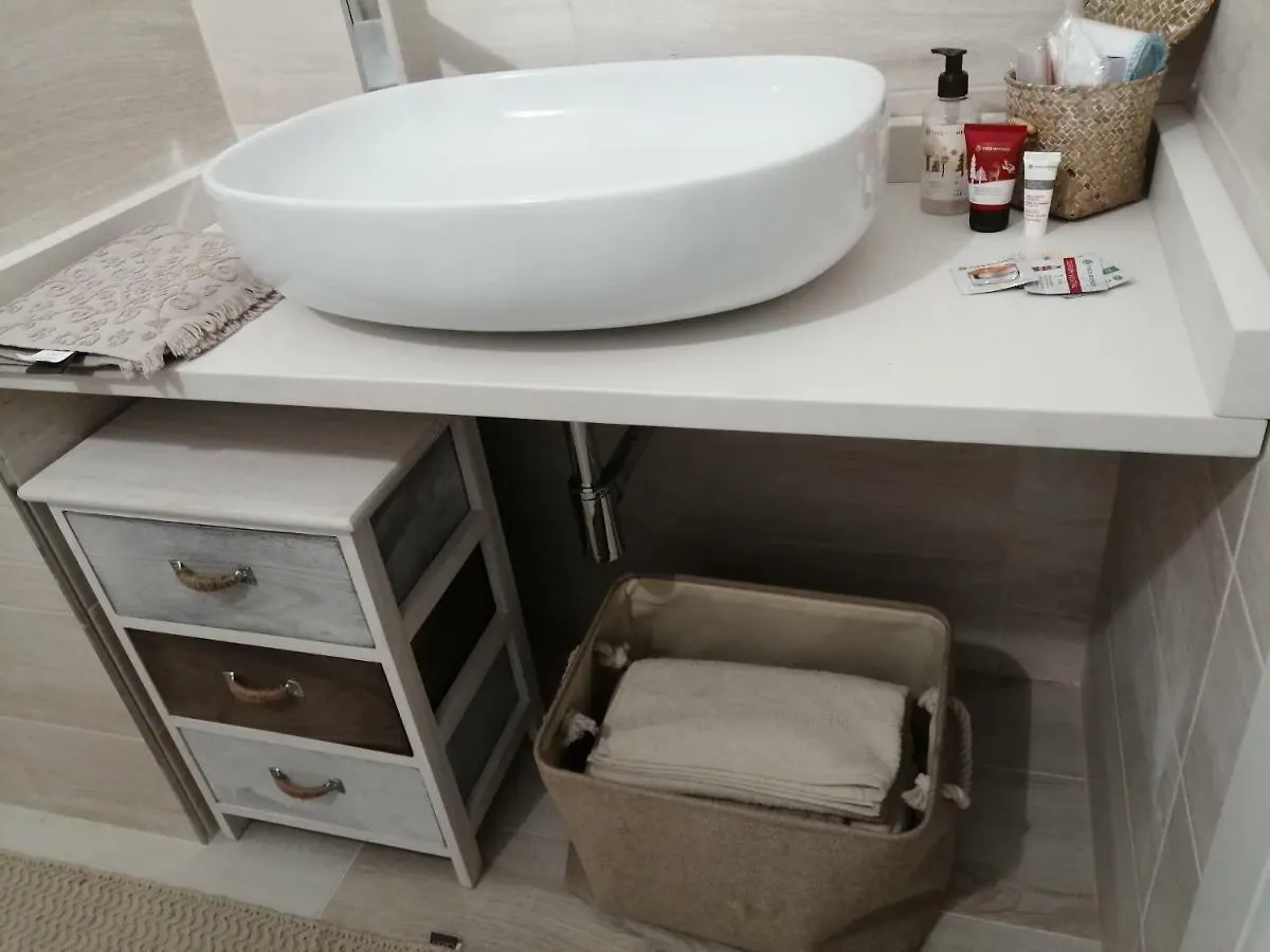 La Casa Di Pepe Daire Sanremo 0*,